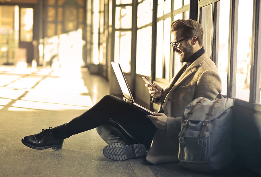airport backpack digital nomad eyewear